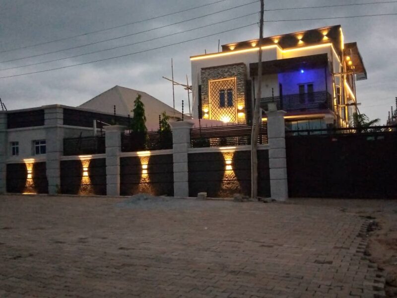 14 Bedroom Hotel abacha road